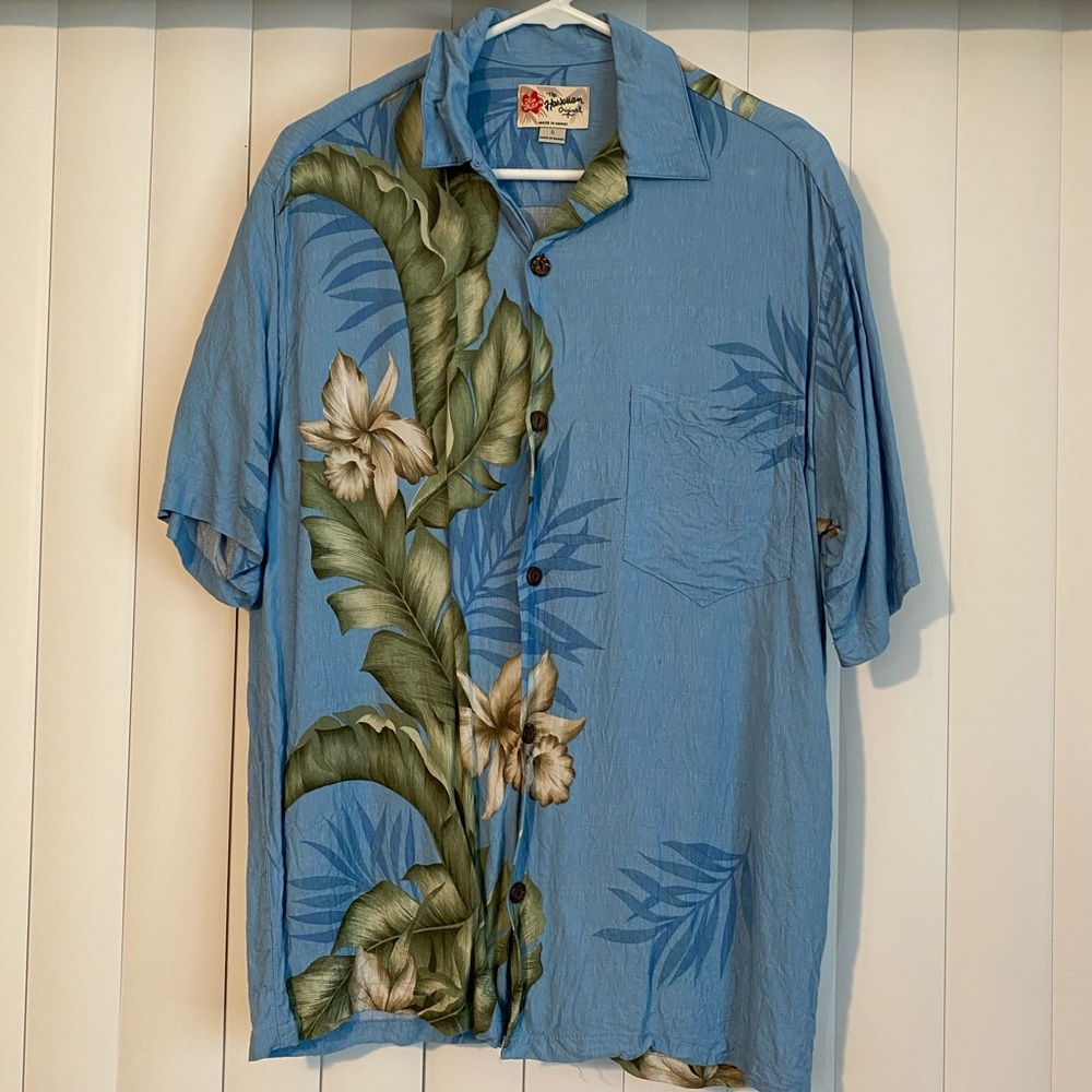 Hilo Hattie Men’s Aloha Shirt
